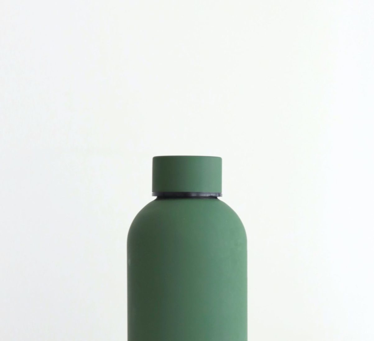 Green Water Bottle to help with hydration